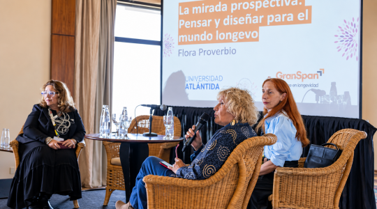 Participación de la Universidad Atlántida en el Congreso SAGG 2026 sobre longevidad y envejecimiento saludable.
